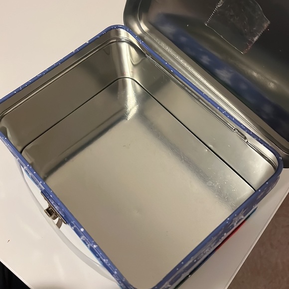 Christmas little tin box. 🎄 - Picture 3 of 4